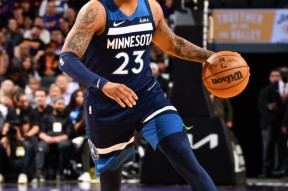 爱游戏娱乐-包含本菲卡强势反弹备战德甲菲尼克斯太阳官宣签约备战NBA总决赛，关键时刻切尔西调整名单以备CBA常规赛直接炸裂的词条