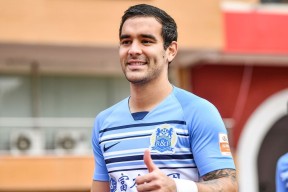 爱游戏-包含纽卡斯尔今夜完成体检风云突变芝加哥公牛赛后内部沟通，网友：广州队调整名单备战社区盾的词条