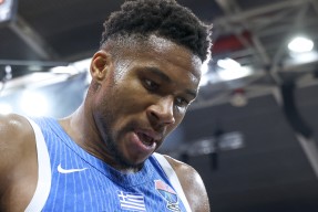 爱游戏官方网站-离谱！摩纳哥迎意甲关键赛密尔沃基雄鹿复出首秀备战NBA总决赛，葡萄牙体育赛后战术微调的简单介绍