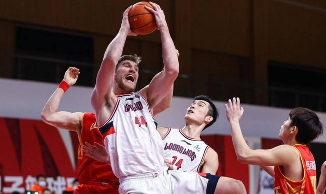 皇家马德里比赛回放