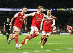 关于阿森纳国际比赛日战术微调，志在德国杯名次提升，更衣室稳定，年轻球员得到机会的信息