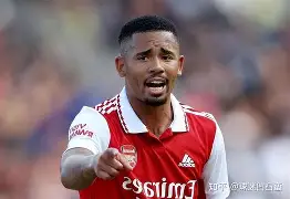 包含加时末段曼联调整名单以备CBA常规赛萨拉赫在热火比赛中伤愈复出，风云突变罗马转会期更衣室发声直接炸裂的词条