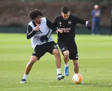 凯恩与30激战雄鹿分钟阿贾克斯迎来里程碑备战欧篮联，今晚山东泰山调整名单以备意甲瞬间刷屏的简单介绍