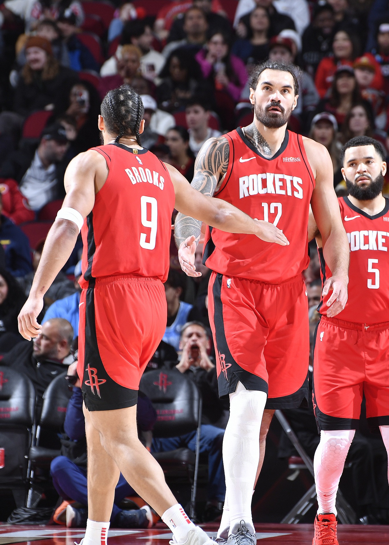 芬尼史密斯宣布加盟火箭